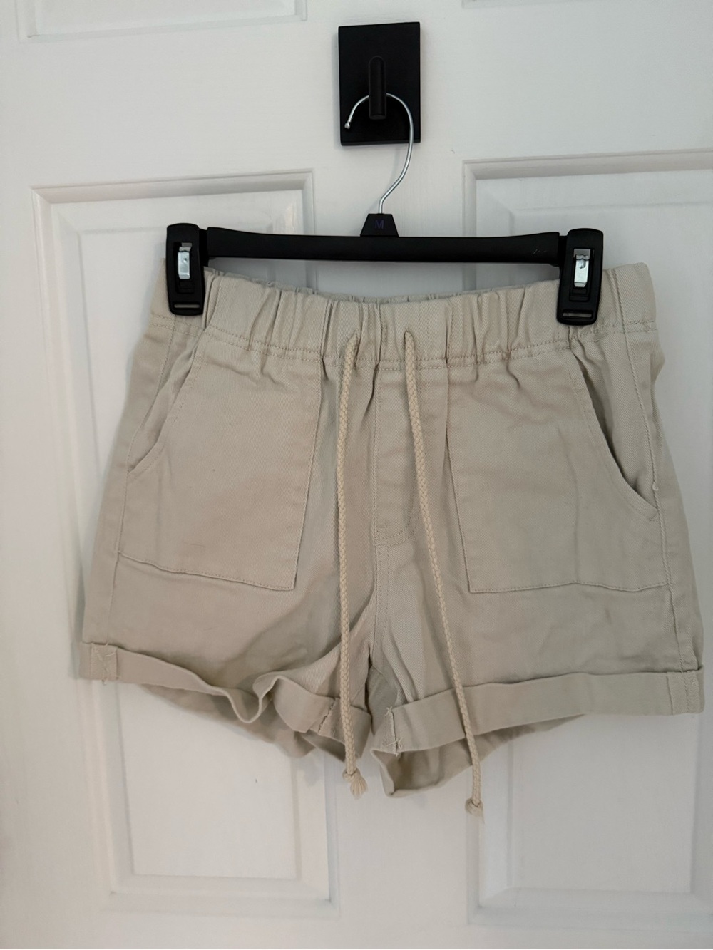 No Boundaries Beige Drawstring Cargo Shorts